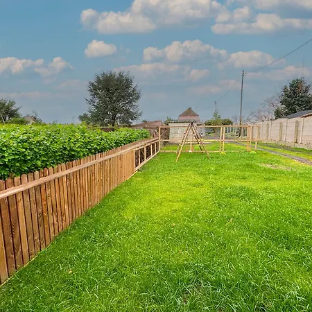 Cocon Familial Avec Jardin 2 Adultes & 1 Enfant Petite Forêt